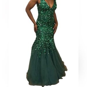 Elegant Green Evening Gown  Size M